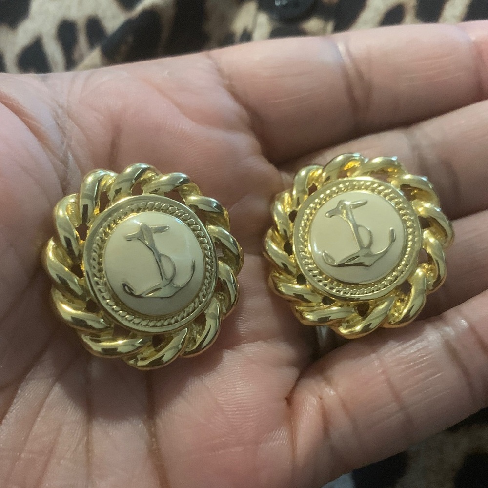 Vintage Gold Anchor Button clip on Earrings